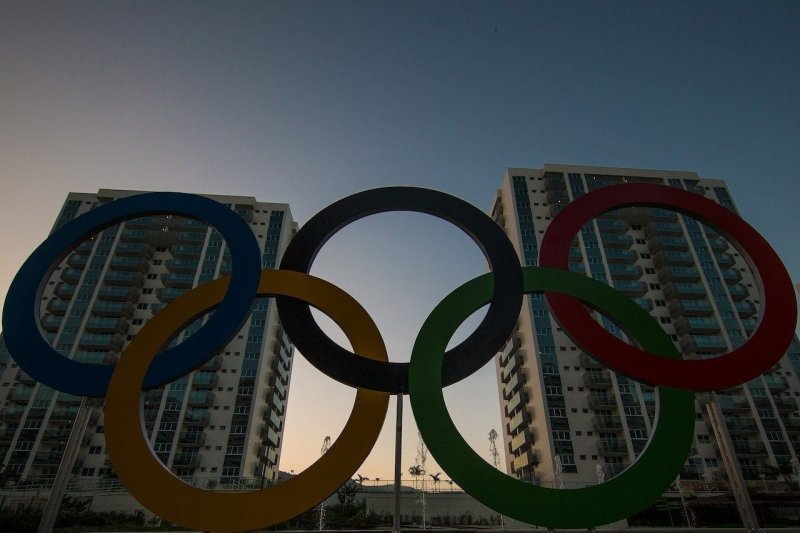 Олимпод оролцох тамирчид олимпын хотхонд буудлахаас татгалзаж, буудалд байрлаж байна