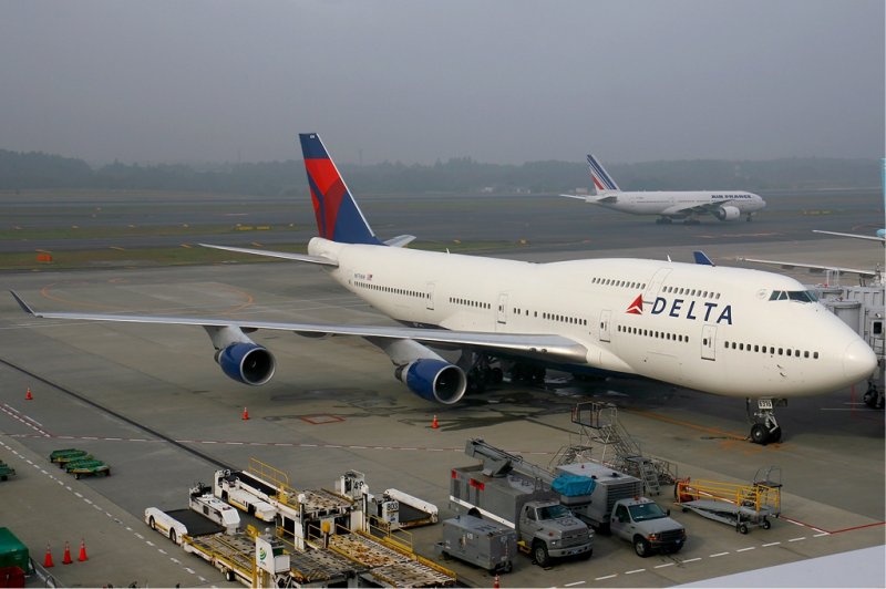 “Delta Air Lines” компани 2000 нислэгээ цуцаллаа