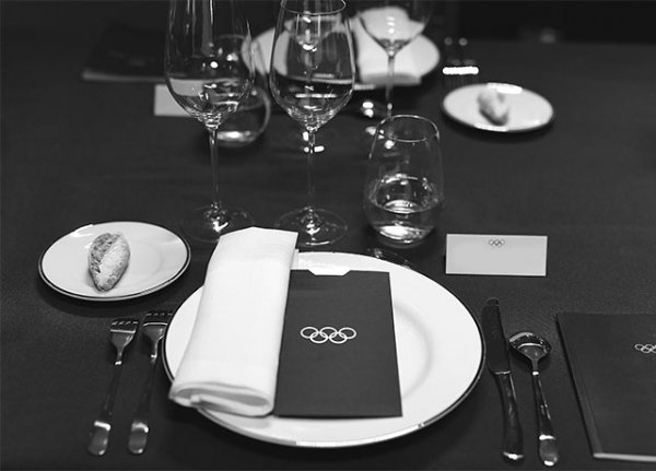 Олимпийн тамирчид юу идэж байна вэ?