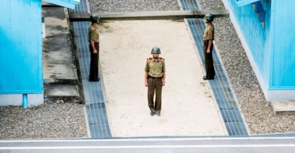 БНСУ-ын цэргүүд Умард Солонгос руу “Сануулсан буудлага” хийлээ