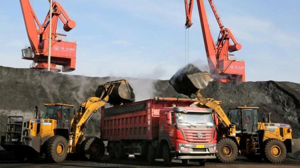 Хятад, Австралиас нүүрс импортолдог гол боомтоо хаалаа