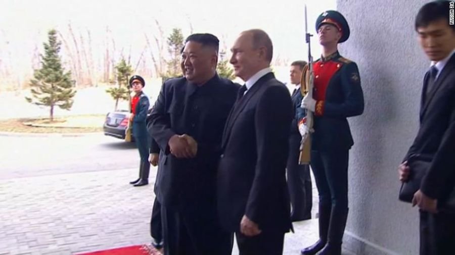 Ким Жон Ун, Владимир Путин нарын албан ёсны уулзалт эхэллээ
